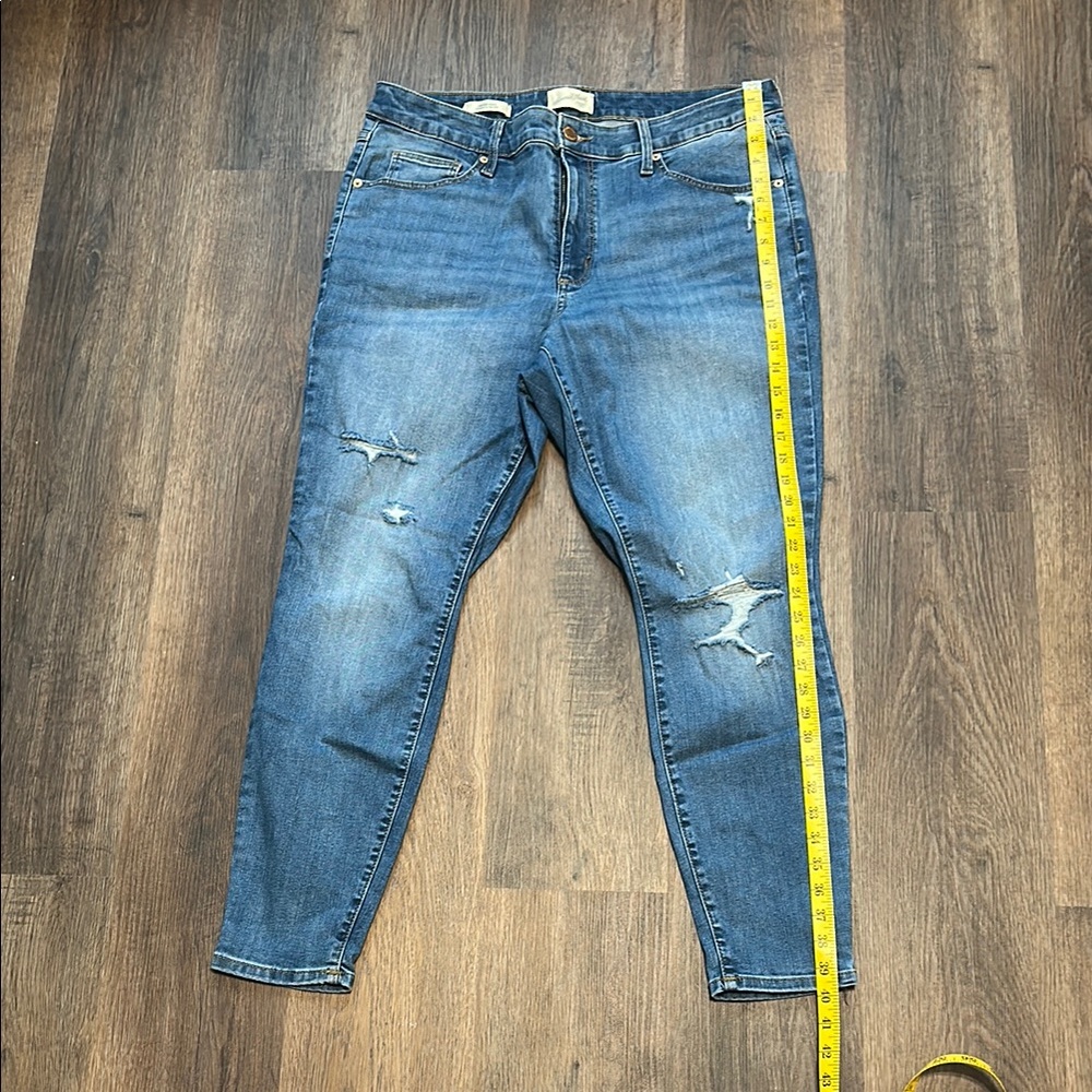 Universal Thread High Rise Women Jeans - Blue